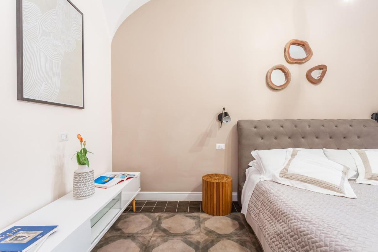 Daplace - Lucia Apartment Рим Екстериор снимка