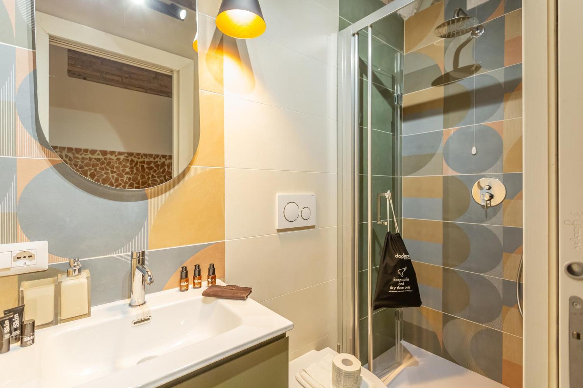 Daplace - Lucia Apartment Рим Екстериор снимка